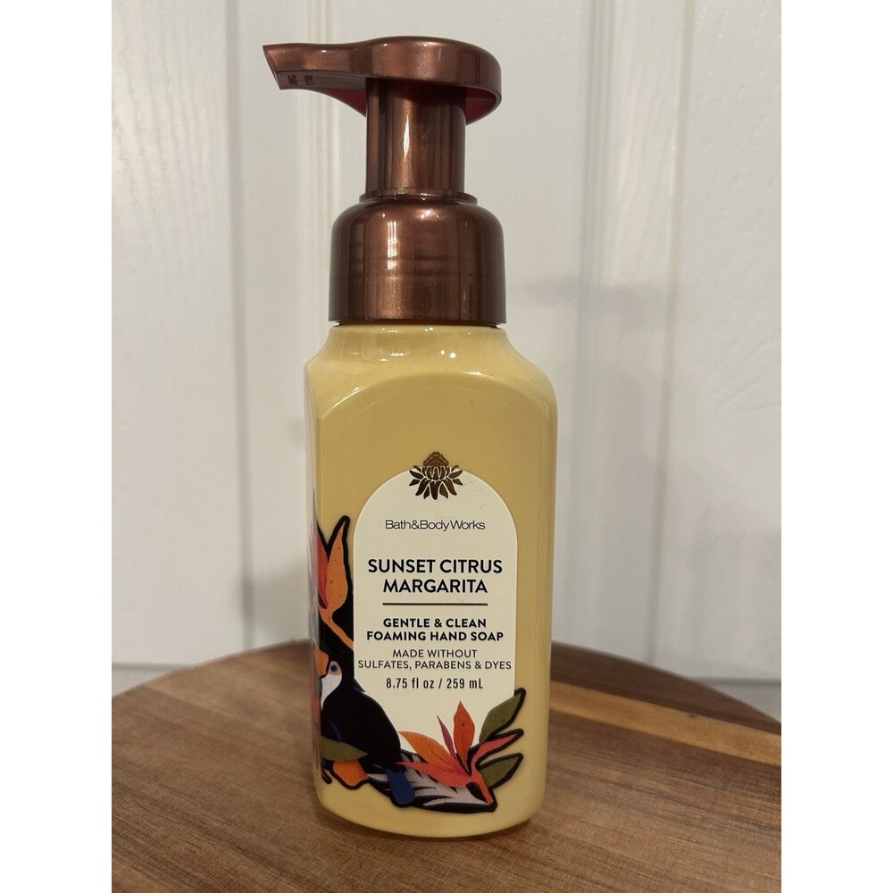 Bath & Body  Sunset Citrus Maragarita Gentle & Cleam Foaming Hand Soap,   8.75oz